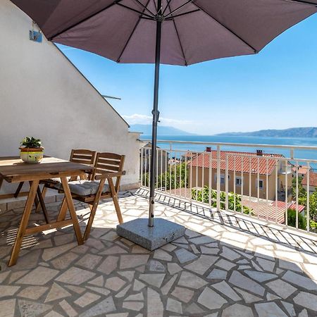 Lovely Apartment In Novi Vinodolski With Wifi Zewnętrze zdjęcie