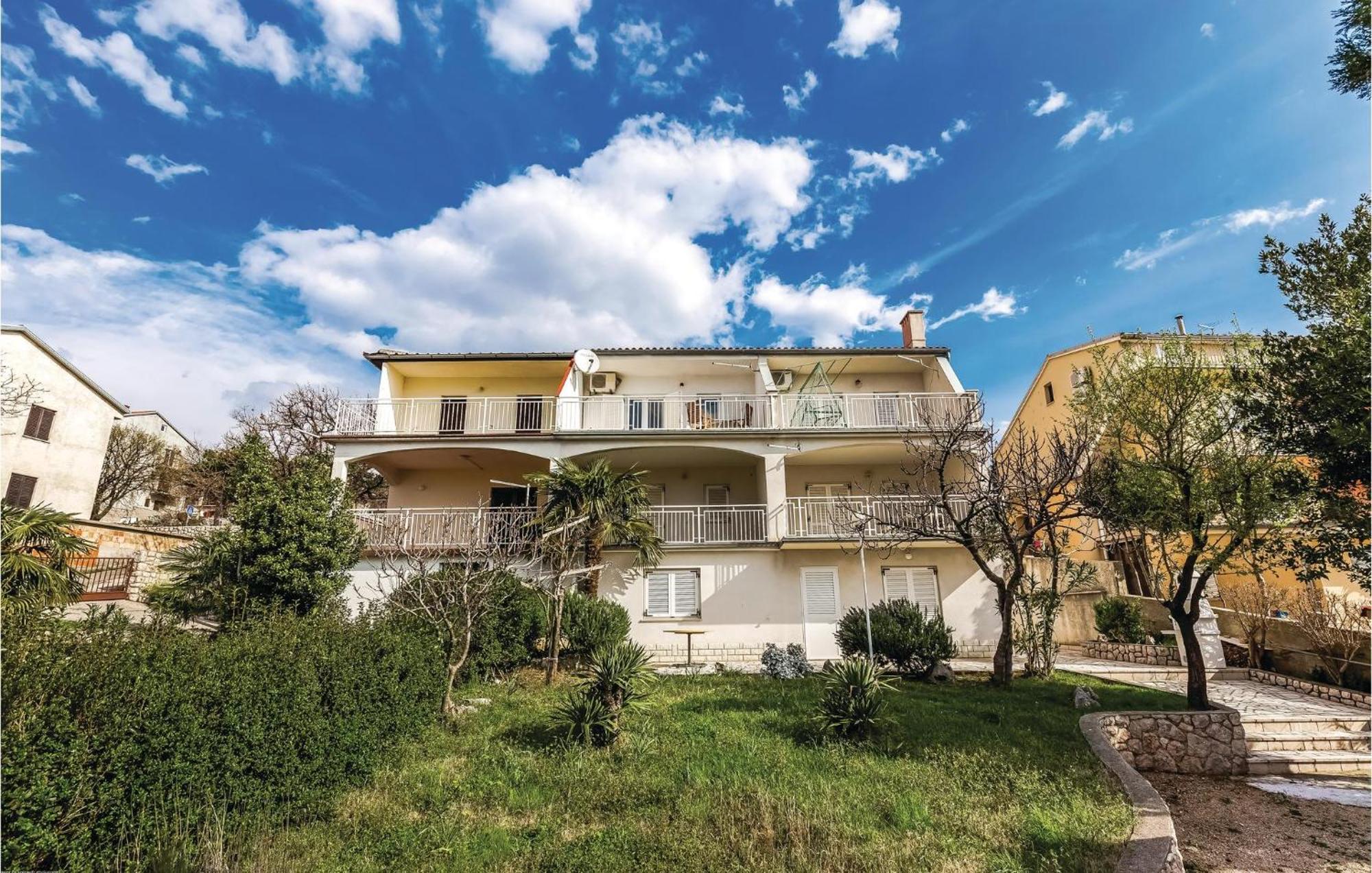 Lovely Apartment In Novi Vinodolski With Wifi Zewnętrze zdjęcie