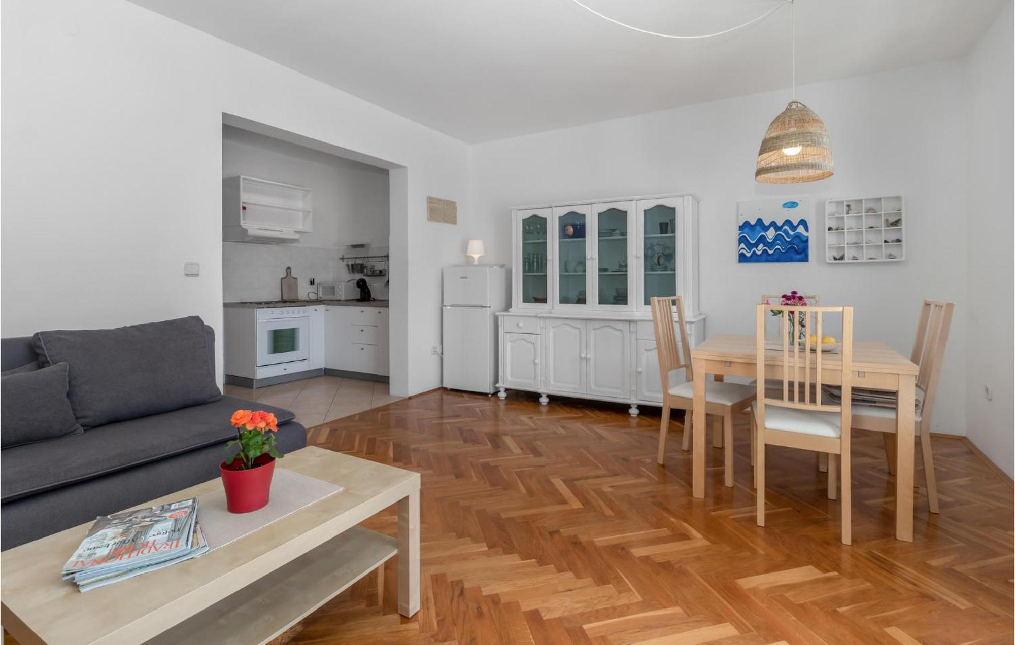 Lovely Apartment In Novi Vinodolski With Wifi Zewnętrze zdjęcie